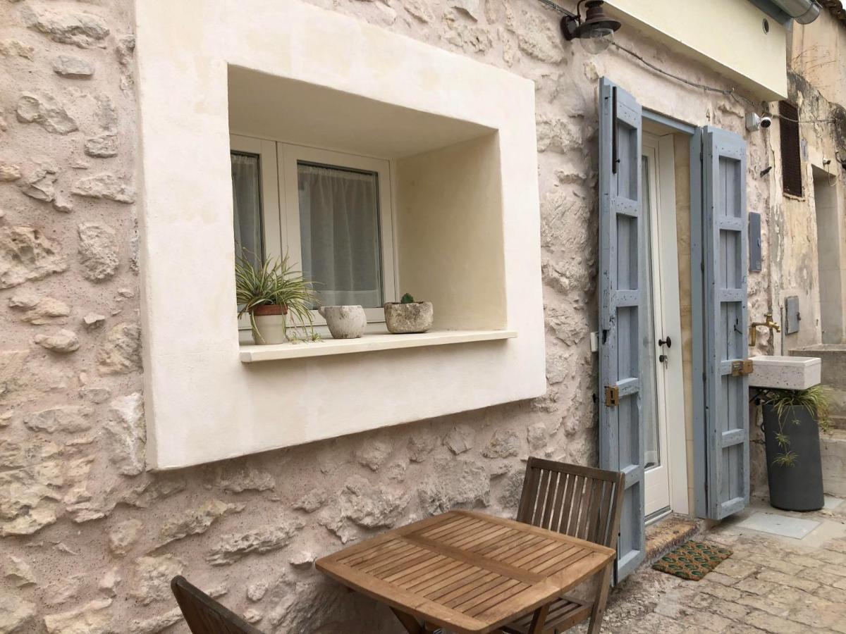 Bed and Breakfast Chicchi Di Melograno Модика Экстерьер фото